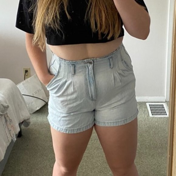 Vintage Style Denim Dynamite Shorts - Picture 2 of 4